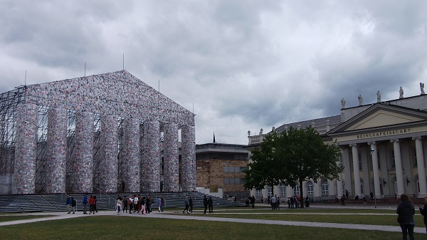 documenta02