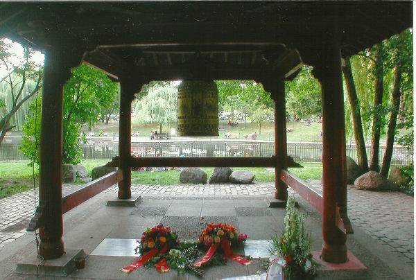 weltfriedensglocke1